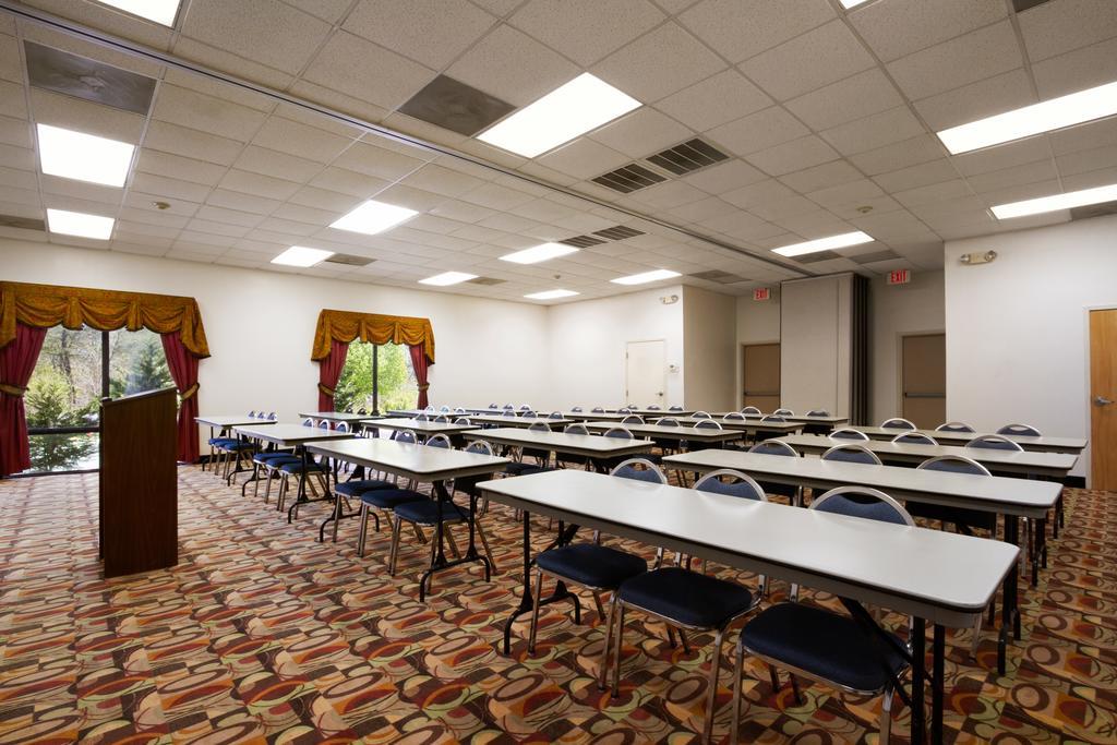 Baymont By Wyndham Crossville Extérieur photo